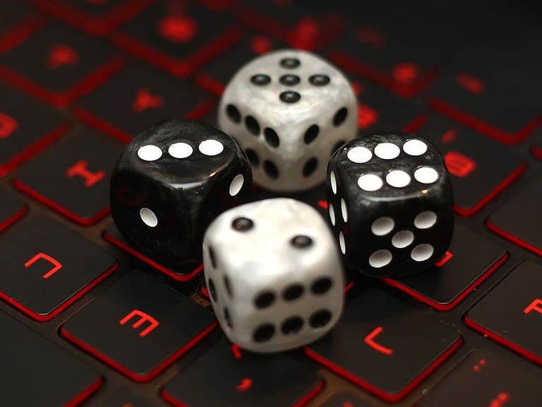 Chơi Sicbo online dựa trên những kinh nghiệm sau để luôn có kết quả thắng cược