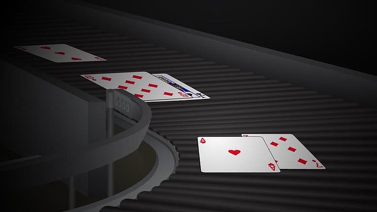 Những kinh nghiệm chơi Poker hay để có cơ hội thắng khi đấu với người chơi khác